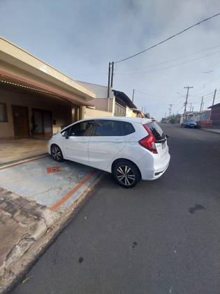 HONDA FIT 1.5 EX 16V FLEX 4P AUTOMÁTICO HONDA FIT 1.5 EX 16V FLEX 4P AUTOMÁTICO